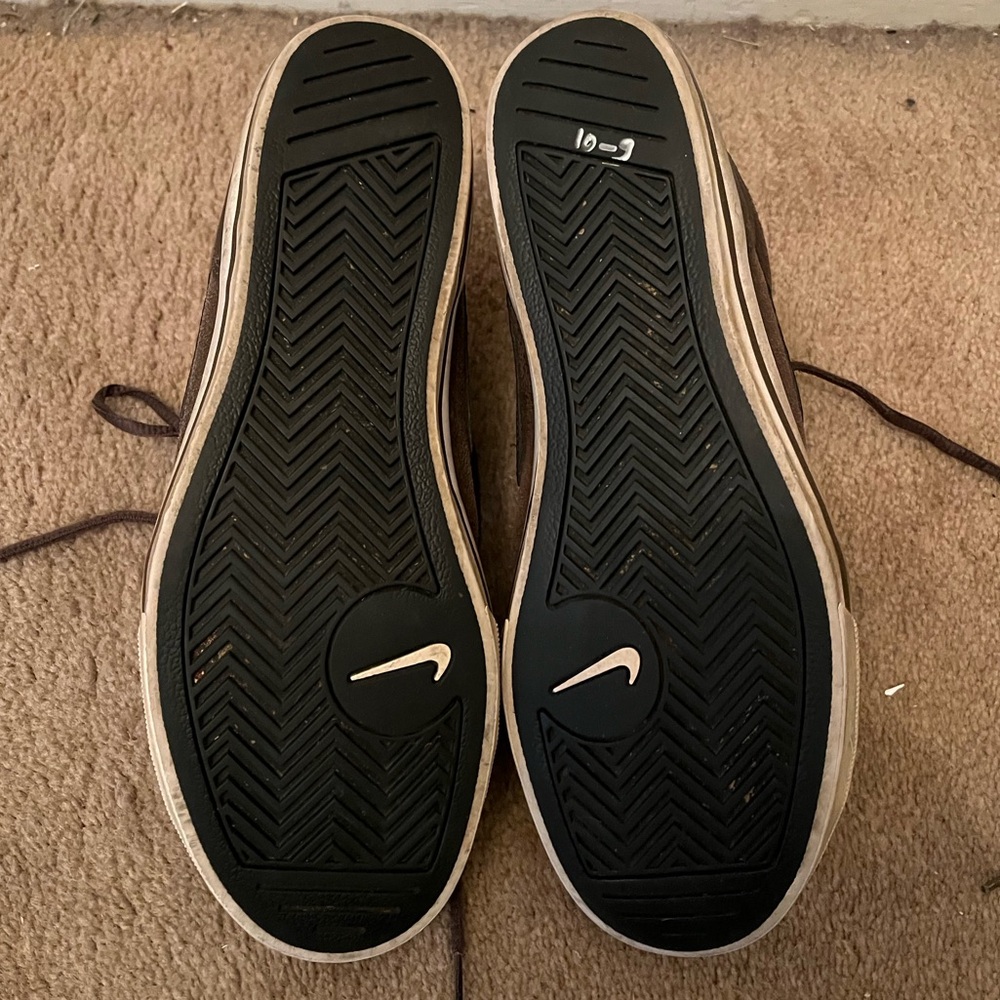 Nike shoes men’s Sizes 9.5 - Picture 5 of 6